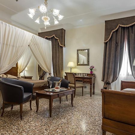 Hotel Dell'Opera Benátky Exteriér fotografie